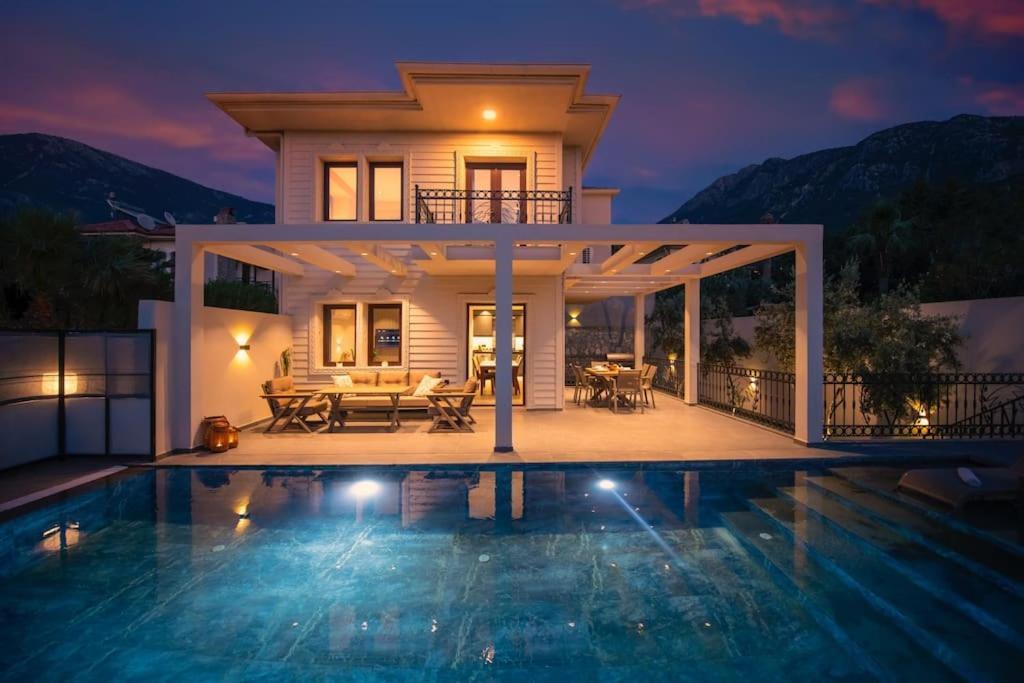 Havuzlu Korunakli Jakuzili Villa Fethiye Exterior foto